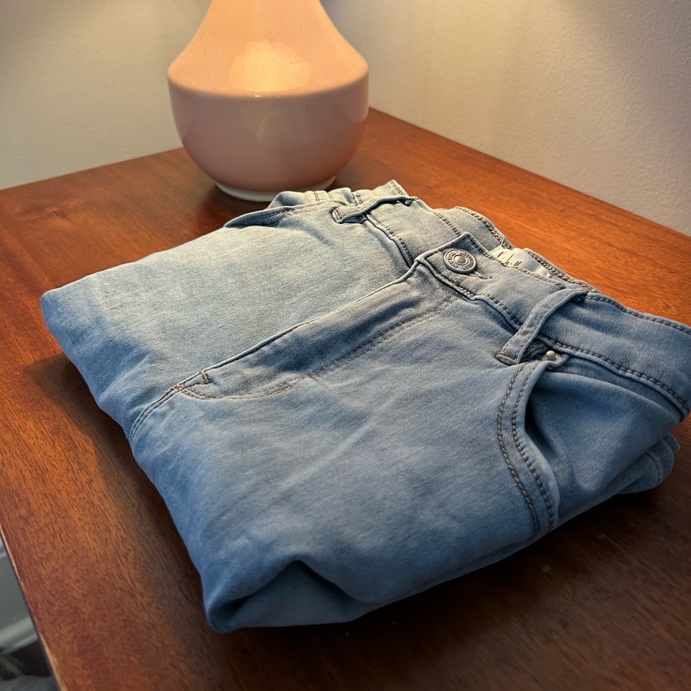 High Rise Shorts - Picture 3 of 3